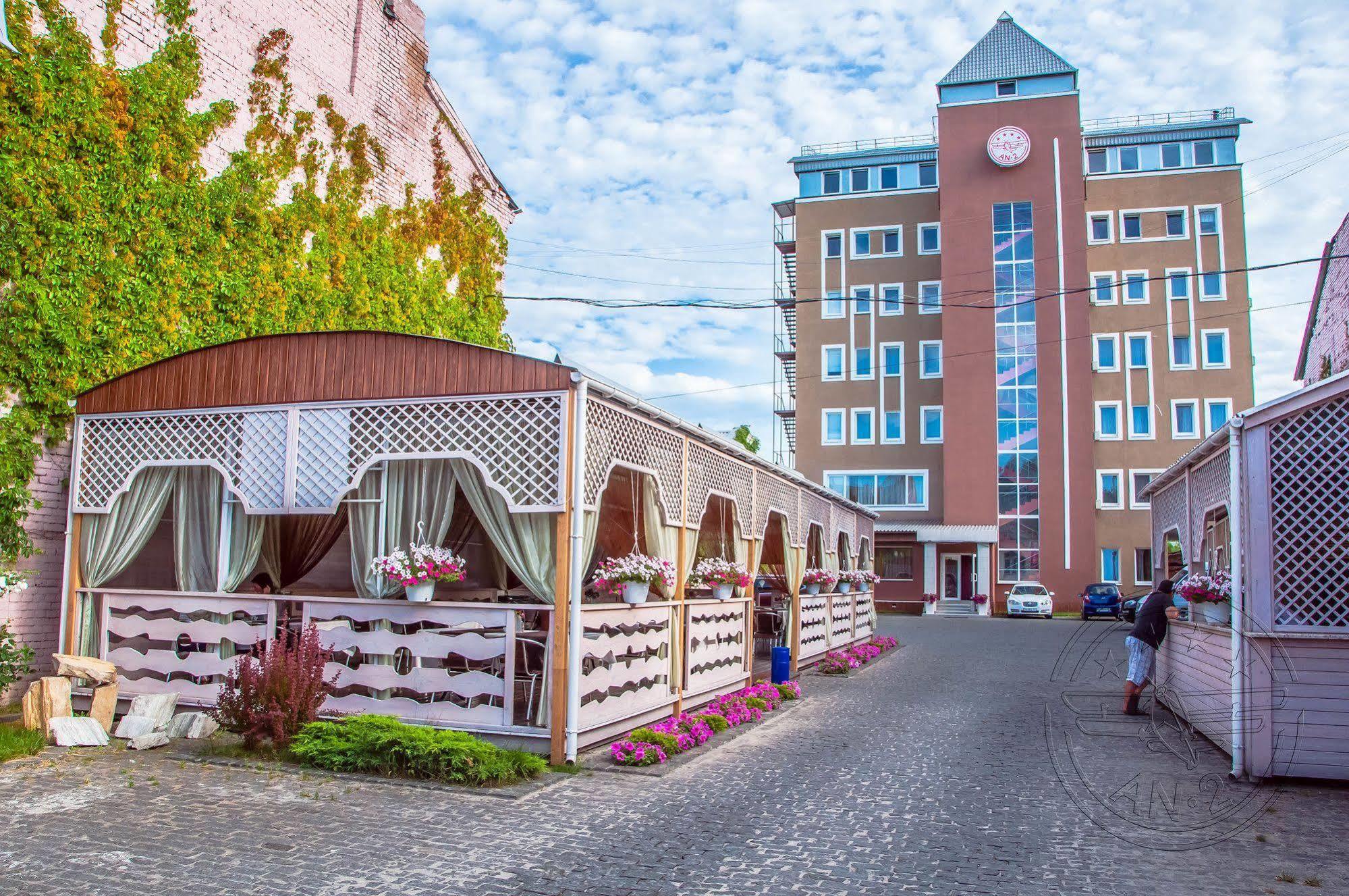 Hotel An-2 Charkiw Exterior foto